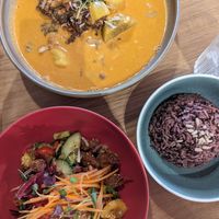 Curry and stir fry at Khu Khu Milford in Milford