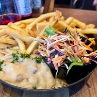 Vol Oh! Vent met frieten - € 17.9 + € 3 at OhMA Gent in Ghent