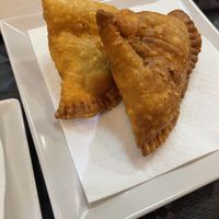 Samosas de patata y verduras  at Curry House in Ourense