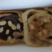 Snicka Roll and Apple Roll at Cinnamood in Aachen