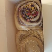 Blueberry and bueno at Cinnamood in Aachen