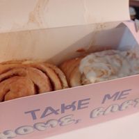 Cinamon und macadamia at Cinnamood in Aachen