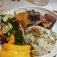 Bowl vegano con arroz de coliflor at This is Bali in Ubud