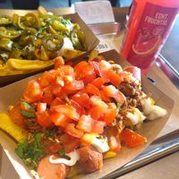 Vegane Currywurst mit extra Tomaten at Frittenwerk in Mannheim