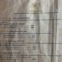 Vegan items clearly marked on the menu    at Vinil Bistrô in Goias