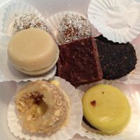 Ostraw Vegan sweets at Ostraw Vegan in Bucharest