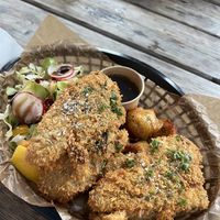   at Les Poissonniers de Möja in Moeja