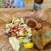 No Fish & Chips at Les Poissonniers de Möja in Moeja