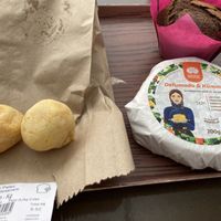 Pão de beijo, vegan cheese and vegan chocolate muffin  at Panepalan in Goias