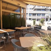 Outdoor seating at SACHI in Geneva