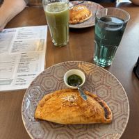 Lemonade in background, iced tea in foregroundd  at Mela Canela - Sintra Centre in Sintra