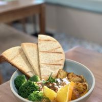 Indian curry with pita breadd  at Wanaka in Hong Kong Island