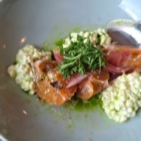 Pfirsiche mit Hüttenkäse at RUUF in Schaan