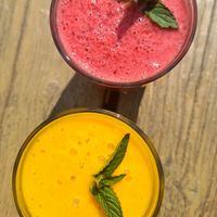 Smoothies "Mango Dango" oder "Very Berry" at Ellmaualm in Hinterglemm