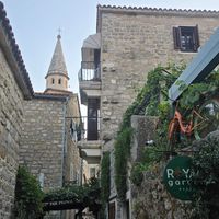 Cosy street at Royal Garden Juice Bar in Budva