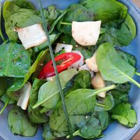 Spinat Salat at SOYO - Restaurant & Bar in Landshut