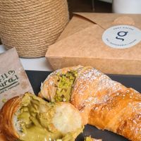 Veganes Pistazien Cornetto at Grey Kaffee in Vienna