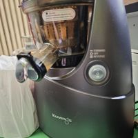 Slow juicer at Tuti Fruti Bar in Nis