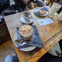 Overnight Oats at A Little Lost in Munich