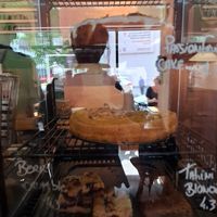 Some cakes at A Little Lost in Munich