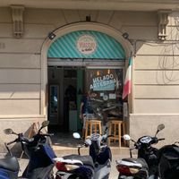 Exterior at Viaggio in Italia La Gelateria in Barcelona