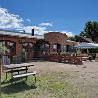 Restaurant front  at Garage Pizza & Vin in Hjo