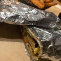 Veggie wrap with chicken made out of peas, carrots, a vegan yoghurt sauce and sweet potatoess  at Gassl Bräu in Klausen