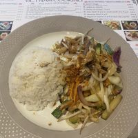 Légumes frais emincés de champignons, bambous, sojas, courgettes, tofus....   at Vietnam Cooking in Mulhouse