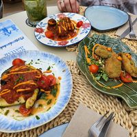Vlnr Mallorquinische Lasagne, Albondigas, grüne Spargel Kroketten (Lasagna, Meatballs, Croquettes) at Restaurante Chicos del Mar in Mallorca