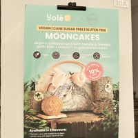 Moon cake at Yolé Cafe - Chinatown in Central Singapore