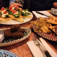 Pizza libanese, patate libanesi, hummus at Due Tradizioni - Cucina Libanese e Italiana in Milan