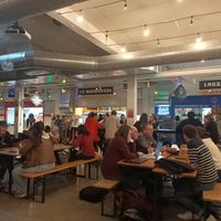 Les trois restaurants mitoyens ici en rouge jaune et bleu. at Les Maraîchers - Pam in Brest