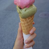 Pistacchio e lampone at Gelateria Veneta Bellinzona dal 2003 in Bellinzona