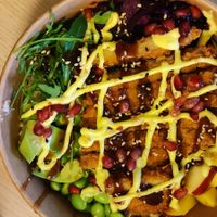Vegane Crispy Chicken Poke Bowl at Asiahub Wandsbek in Hamburg
