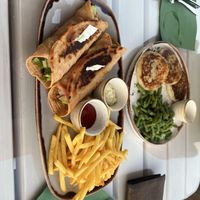 Zu sehen Tortilla Wrap und dad‘s Patties  at Terrabite in Simuni