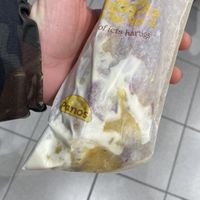 Falafel et salsa bien bâclé...  at Panos in Charleroi