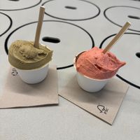 Caramel/Pistachio + Chocolate/Strawberry at CAJÚ Gelato in Barcelona