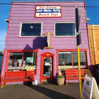  at Sea Breeze Ice Cream and Gifts in Rockaway Beach