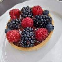Chocolate ganache with berries in crunchy cake form at Café im Stadtpalais in Bernkastel-kues