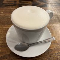 Cappuccino au lait d’avoine 🌱  at Texas Coffee House Mons in Mons