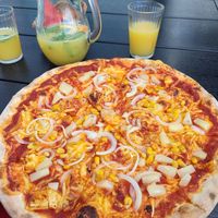 Vegan pizza at Pizzeria z Nowolipek in Warsaw