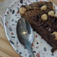 Vegetarian cookie "tout chaud" cake at Poki'z in Concarneau