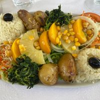 Plato combinado de ensalada, frutas y verduras    at Bom Jesus in Valenca