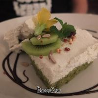 Tofu & Kiwi cheesecake at AIN SOPH.Journey in Tokyo