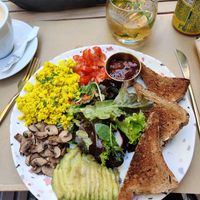 Good morning at Mya Petit Café in Funchal