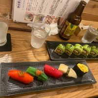avocado sushi and vegetable sushi at Onari Yokocho in Kamakura