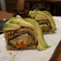 Délicieux sushi vegan at Onari Yokocho in Kamakura