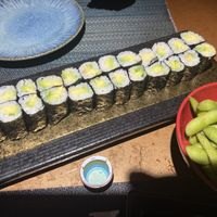 Hosomaki avocado e edamame  at Hanami  in Pisa