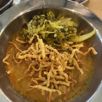 khao soi  at Sun Mangsawirat Sun Baht - ศูนย์มังสวิรัติสูญบาท in Nakhon Pathom
