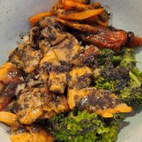 Bowl with mushrooms, broccoli, sundried tomatoes, and jasmine rice!! at Green & Burger in Sant Feliu De Guixols